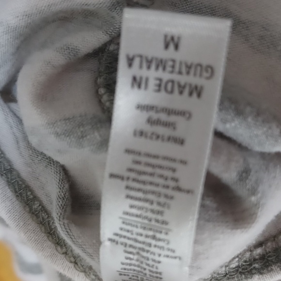 LULAROE WOMENS TOP SIZE M IN A BEAUTIFUL gray and white striped design - Picture 8 of 8